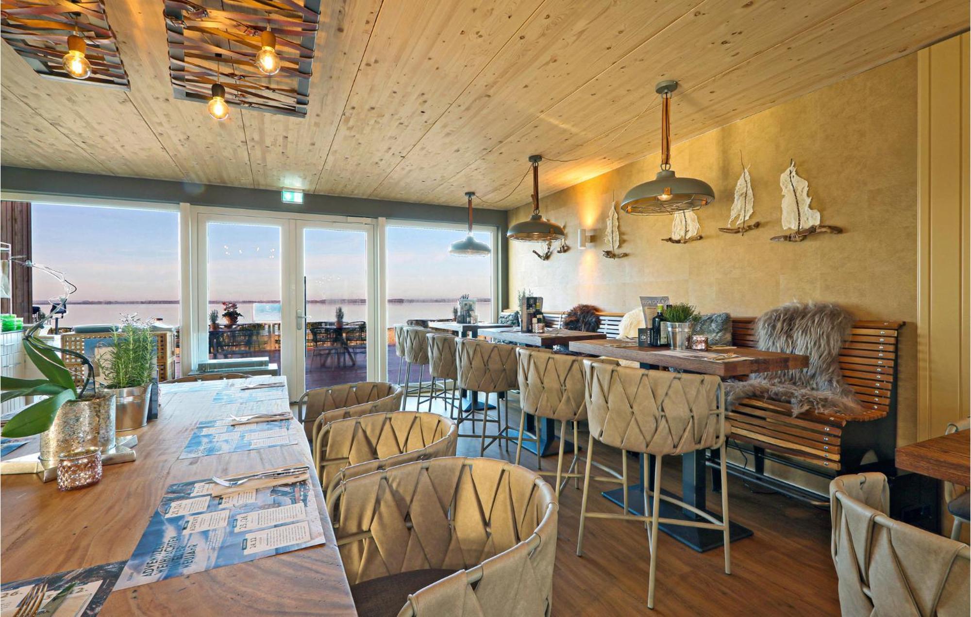 Beach Front Home In Lembruch-Duemmer See With Wifi Экстерьер фото